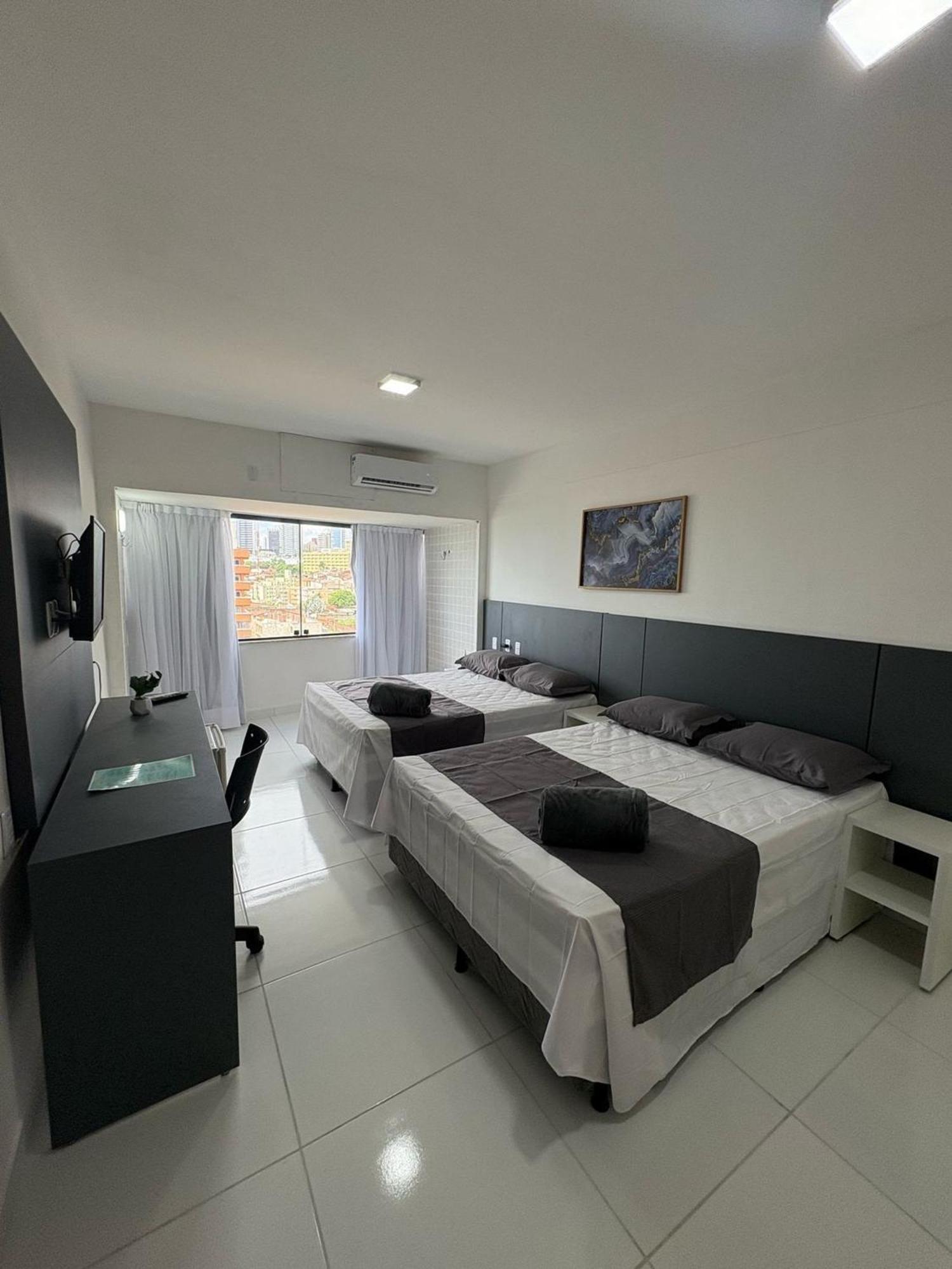 Na Do Meio | Piscina E Garagem | Proximo Ao Centro Apartamento Natal