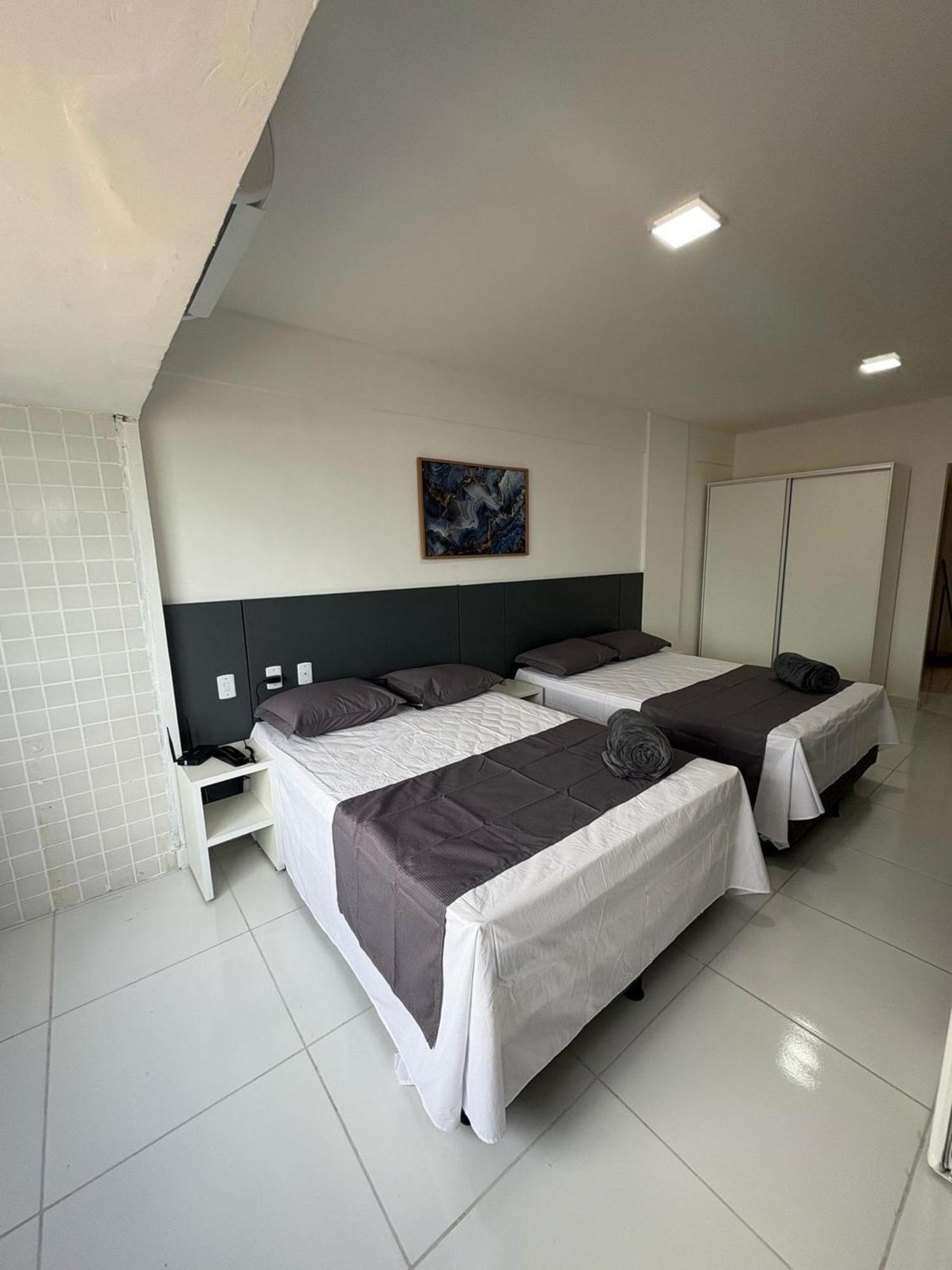 Na Do Meio | Piscina E Garagem | Proximo Ao Centro Natal